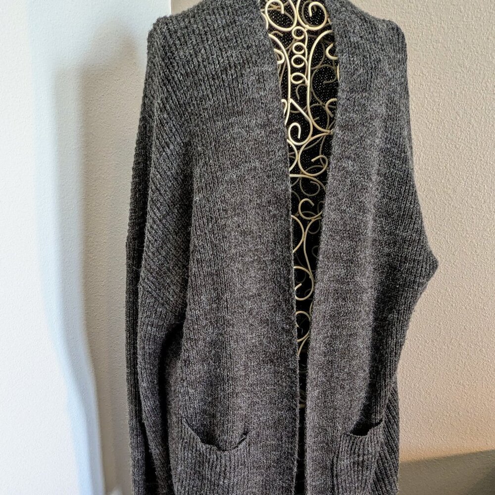 Easel sz L long cardigan